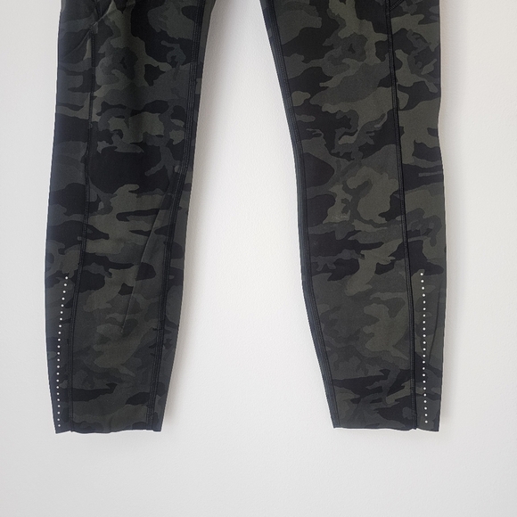 LULULEMON Fast & Free 7/8 Tight II *Nulux - Picture 6 of 10